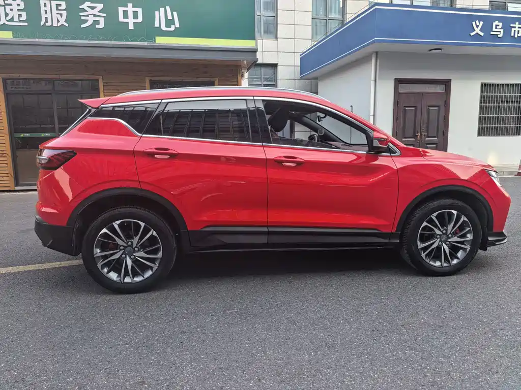Geely Binyue — миниатюра 9