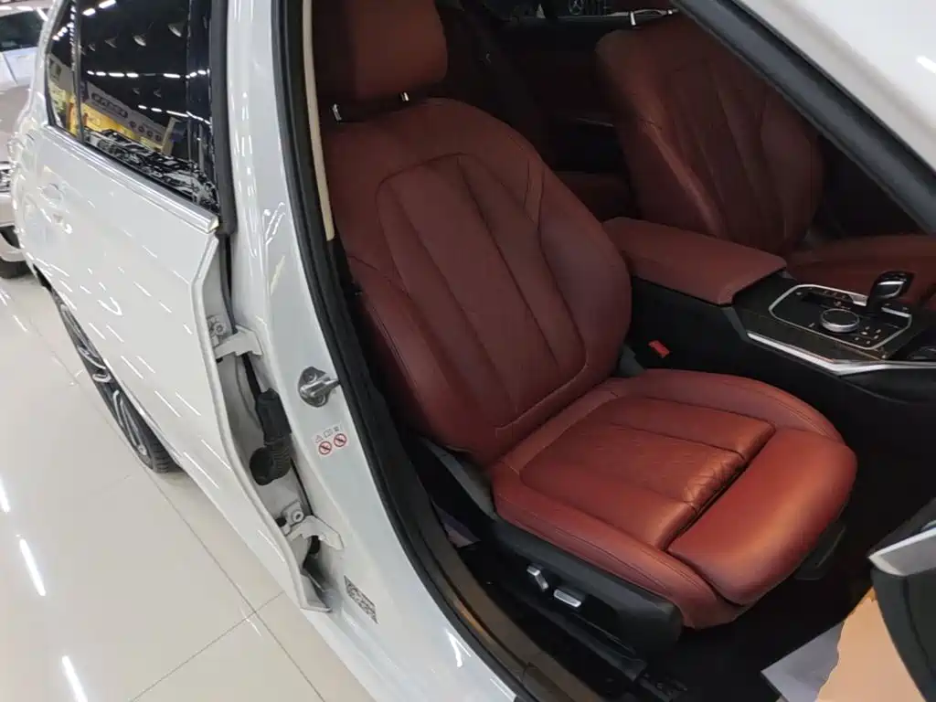 BMW 3 Series — миниатюра 25