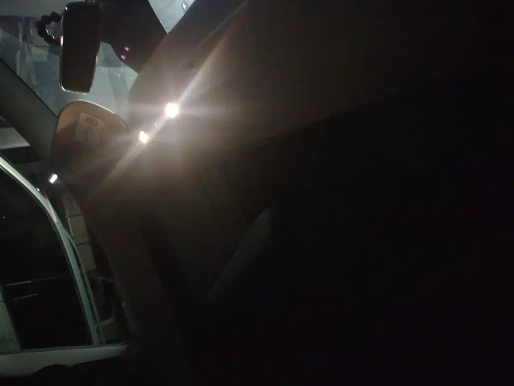 Tesla Model Y — миниатюра 15