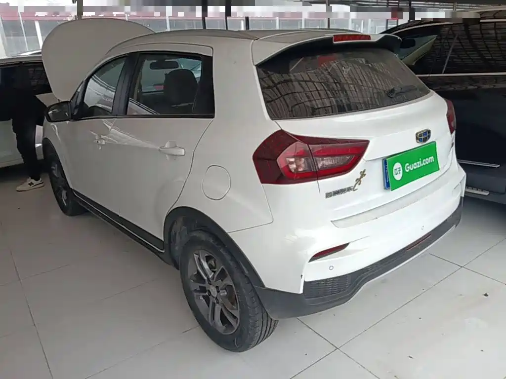 Geely Vision X3 — миниатюра 5