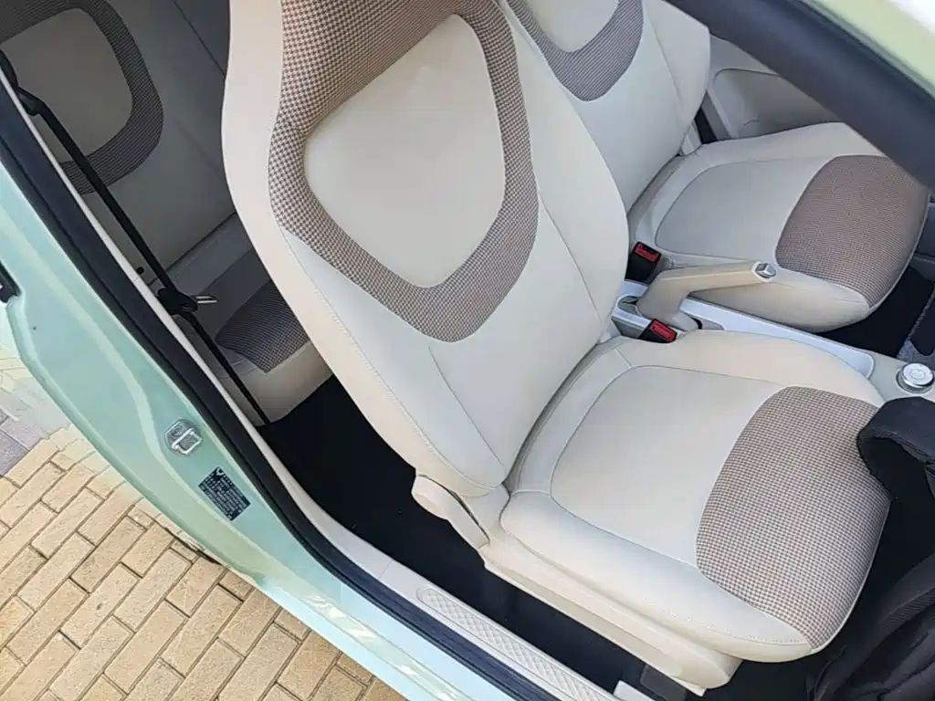 Wuling MINIEV — миниатюра 25