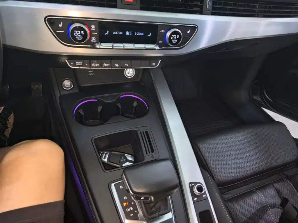 Audi A4L — миниатюра 14