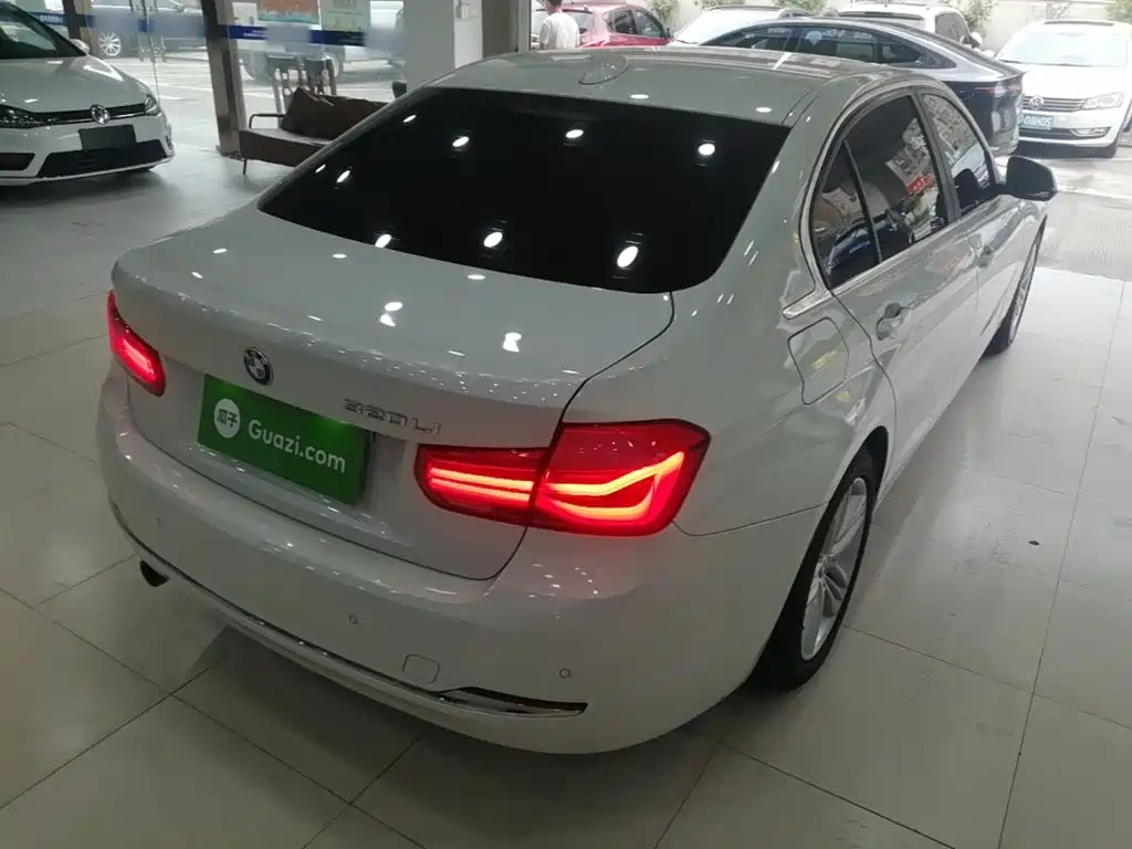 BMW 3 Series — миниатюра 7