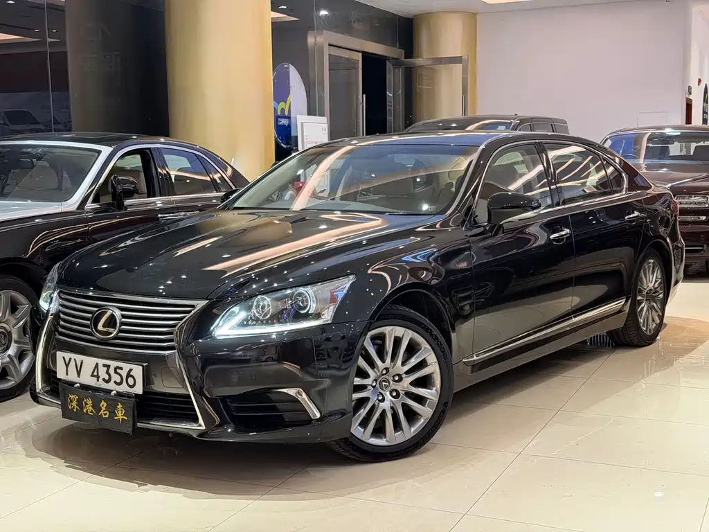 Lexus LS — миниатюра 3