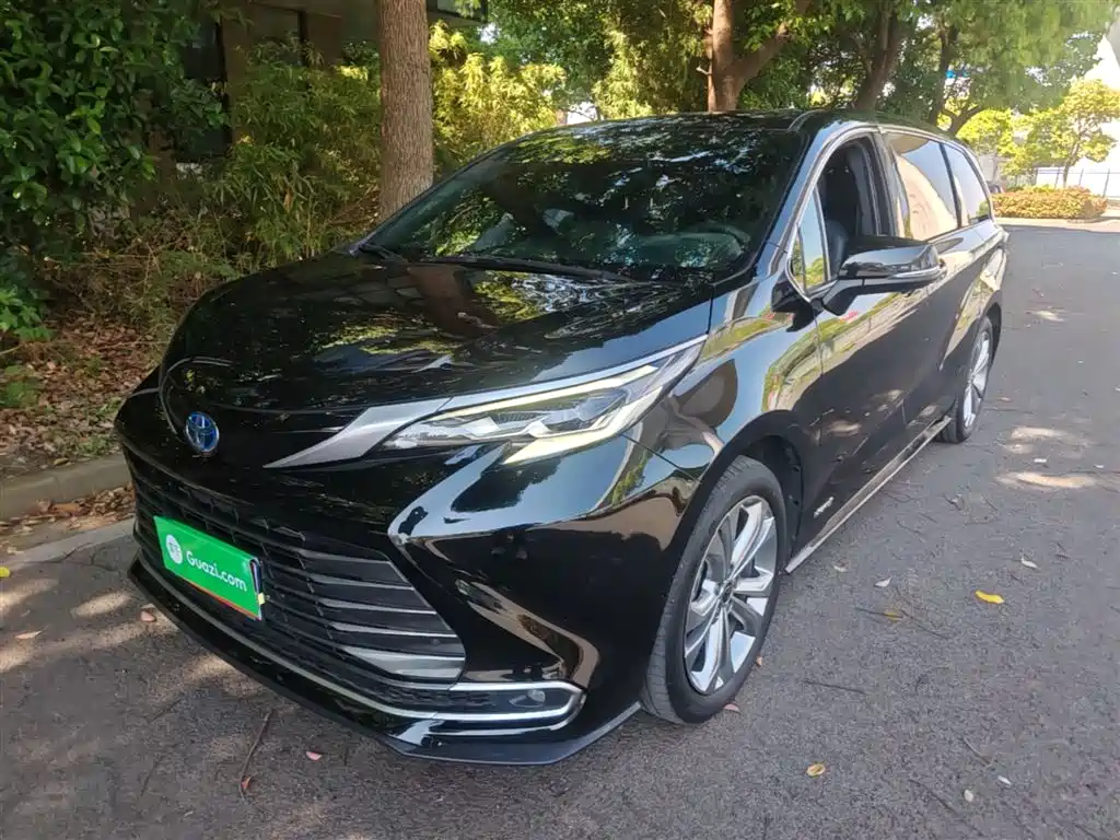 Toyota Sienna 2023