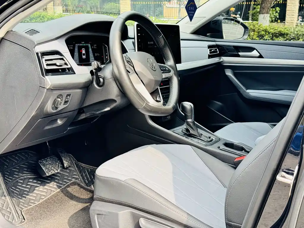 Volkswagen Lavida — миниатюра 5
