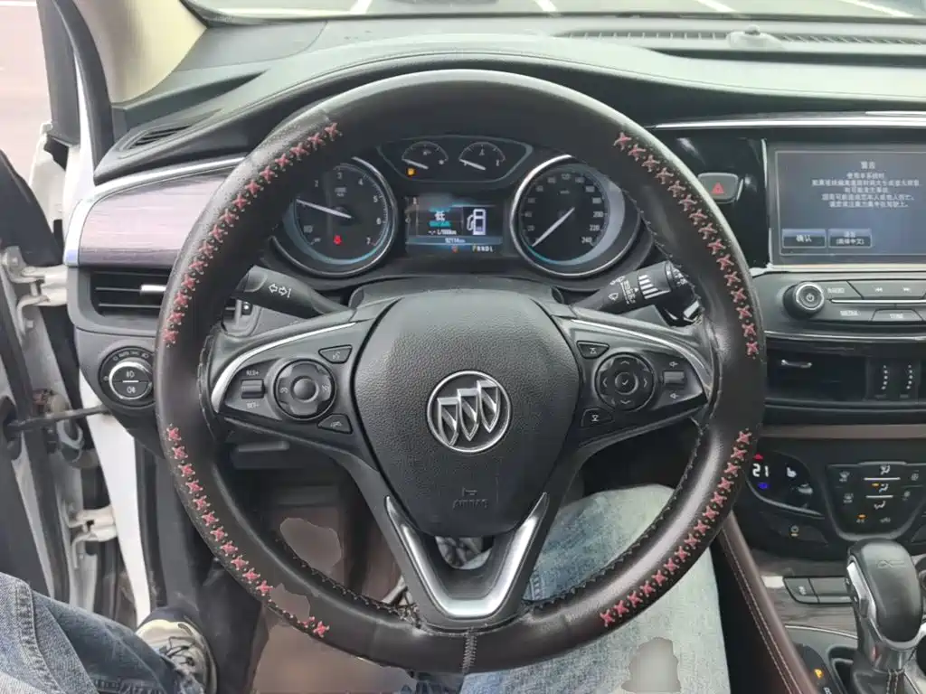 Buick Envision Plus — миниатюра 11