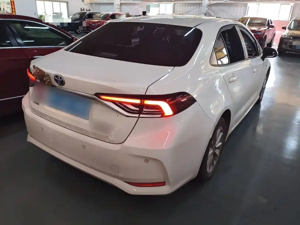 Toyota Corolla — миниатюра 7