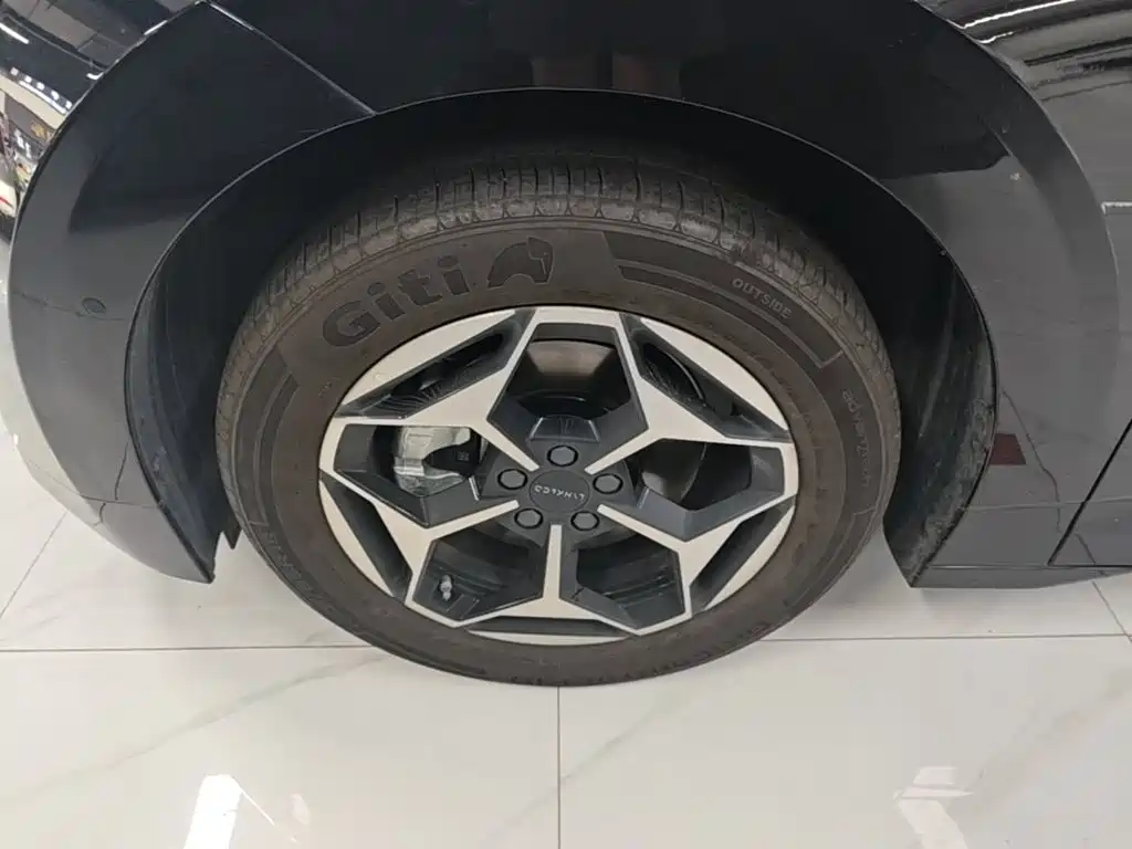 Lynk & Co Z20 — миниатюра 23