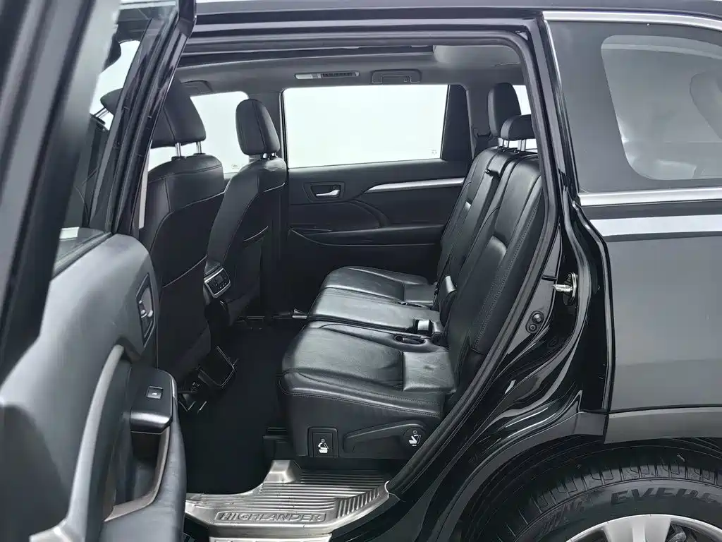 Toyota Highlander — миниатюра 15