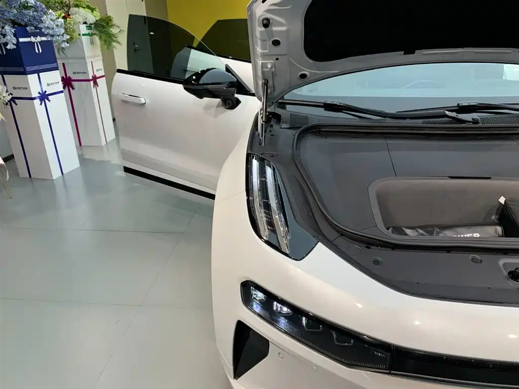 ZEEKR EXTREME KRYPTON 001