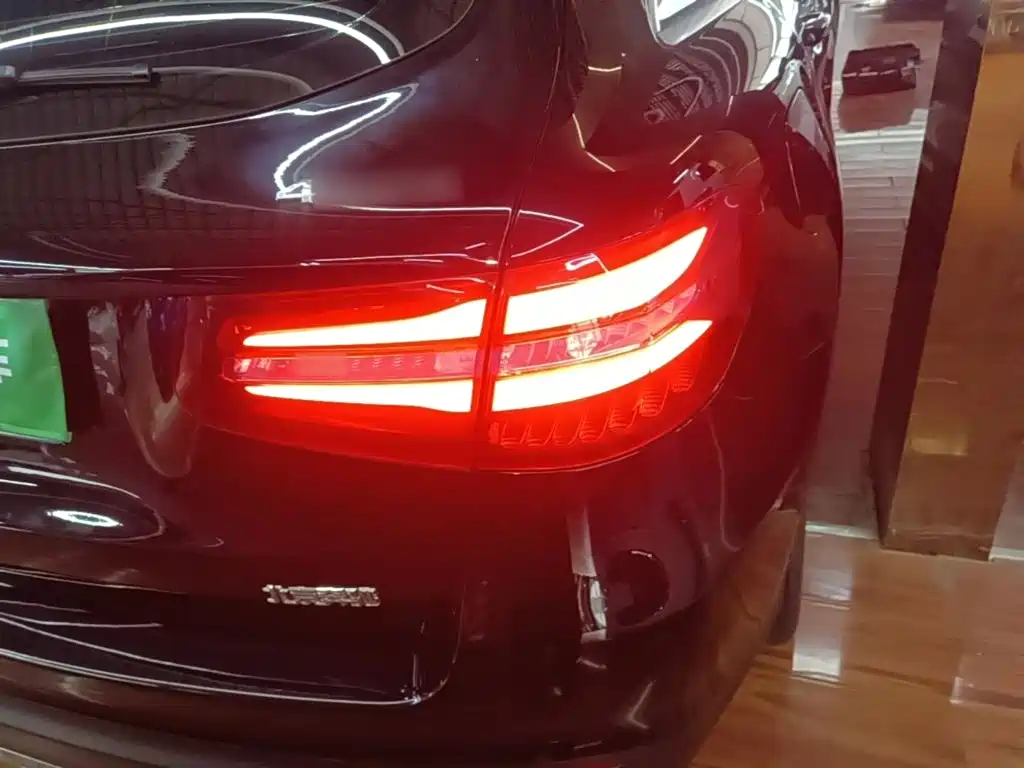 Mercedes-Benz GLC — миниатюра 8