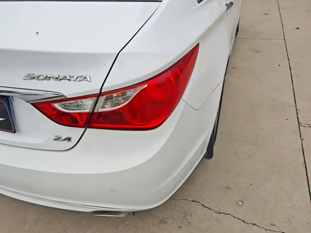 Hyundai Sonata — миниатюра 8