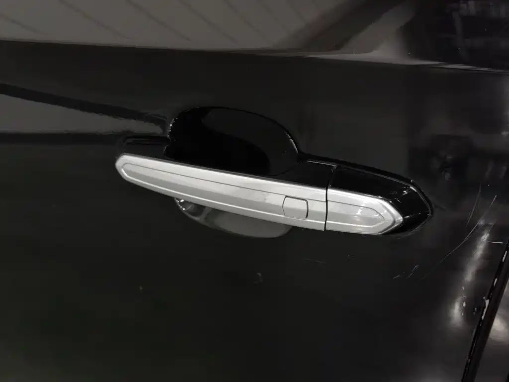Cadillac XTS — миниатюра 18