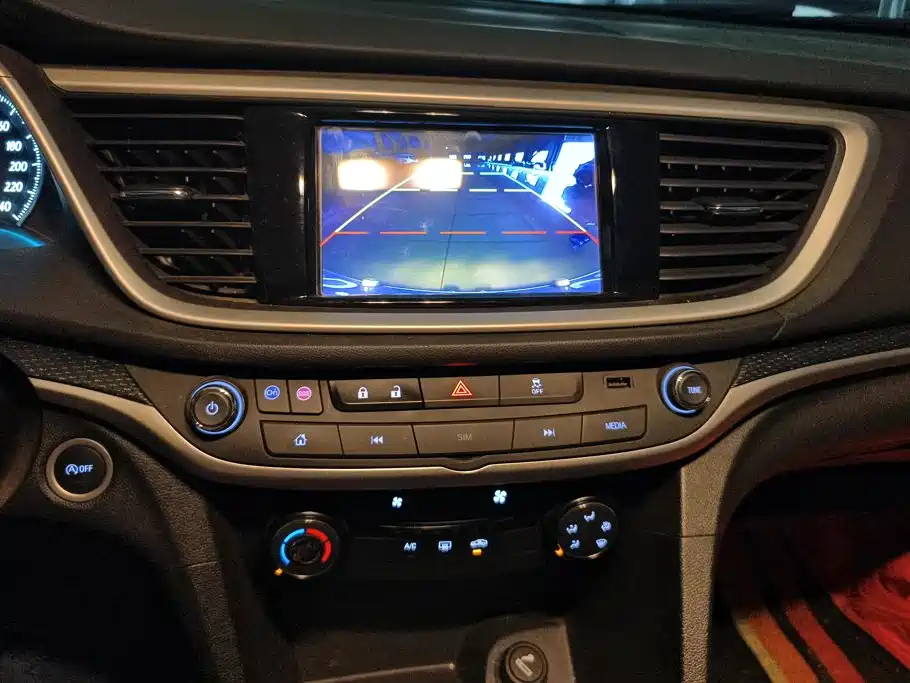 Buick Excelle — миниатюра 13