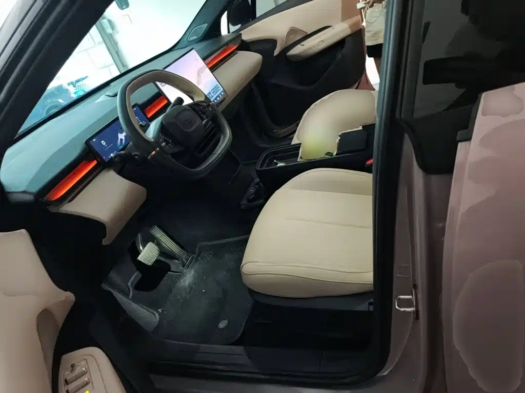 Lynk & Co Z20 — миниатюра 11