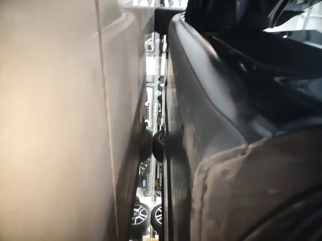 Tesla Model 3 — миниатюра 22