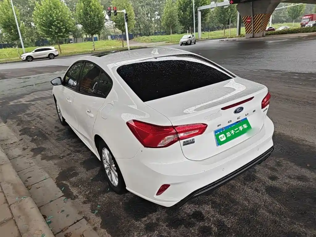 Ford Focus — миниатюра 5