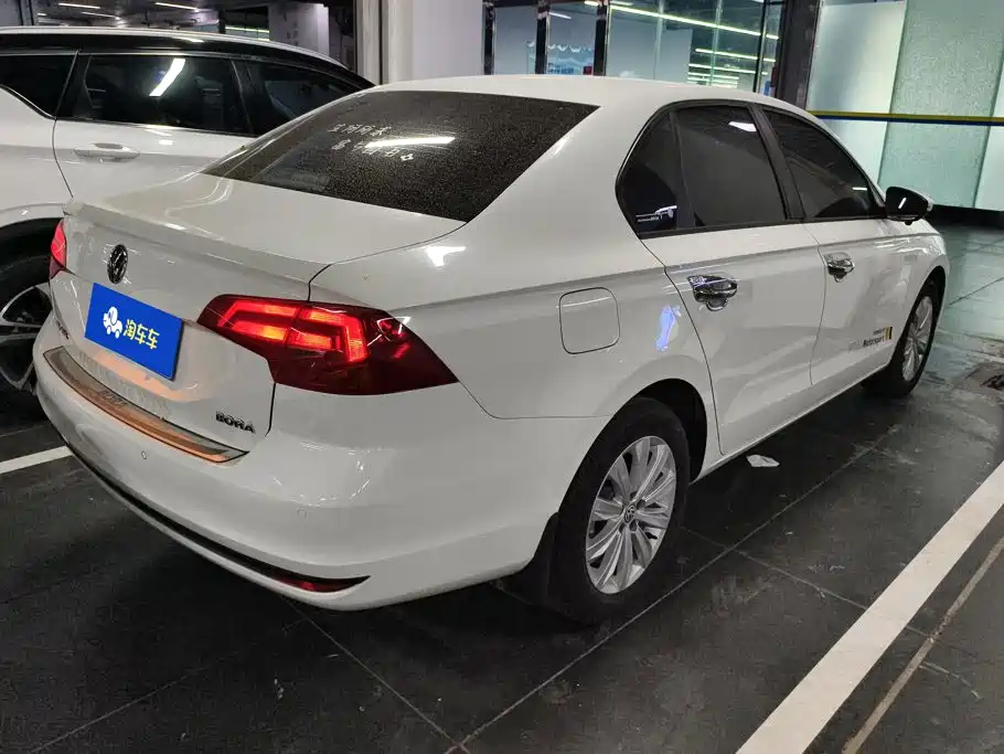 Volkswagen Bora — миниатюра 3