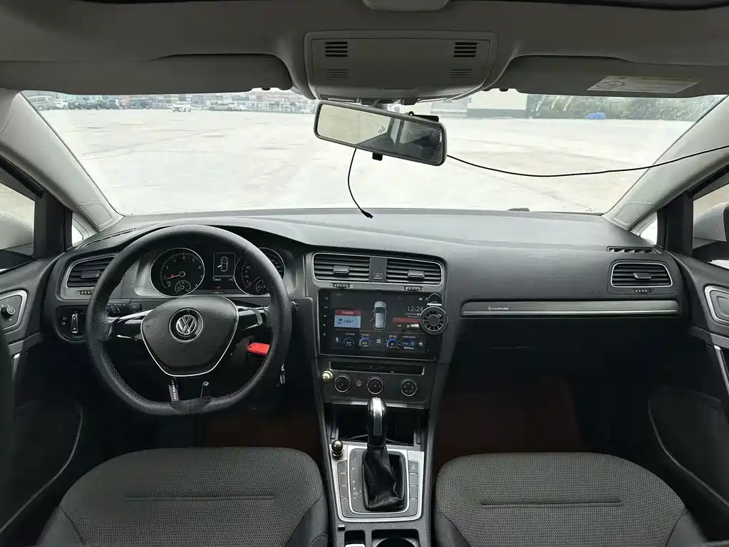 Volkswagen Golf — миниатюра 6