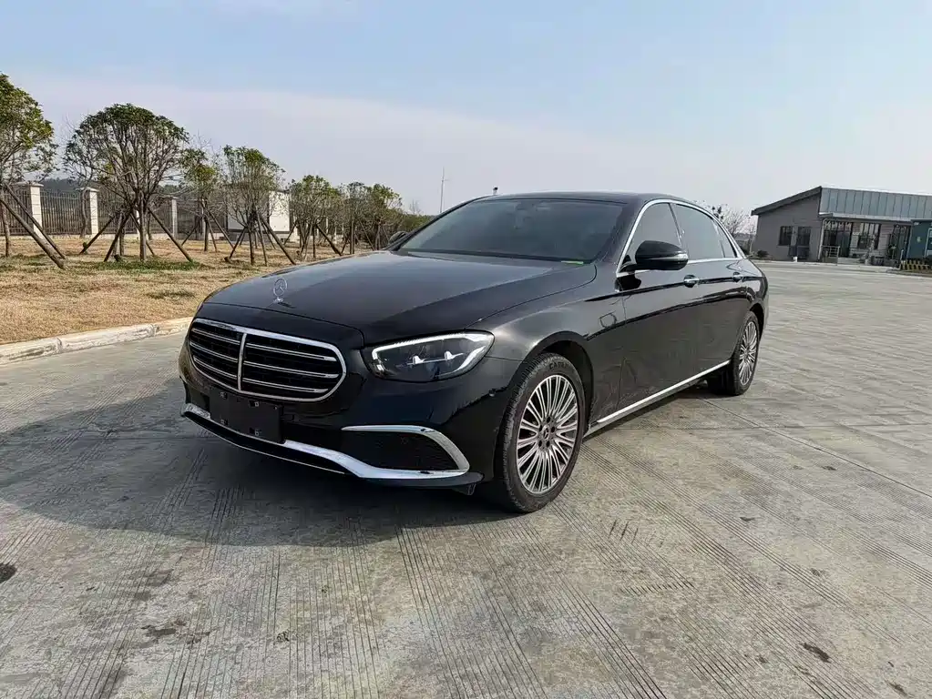 Mercedes-Benz E-Class 2021
