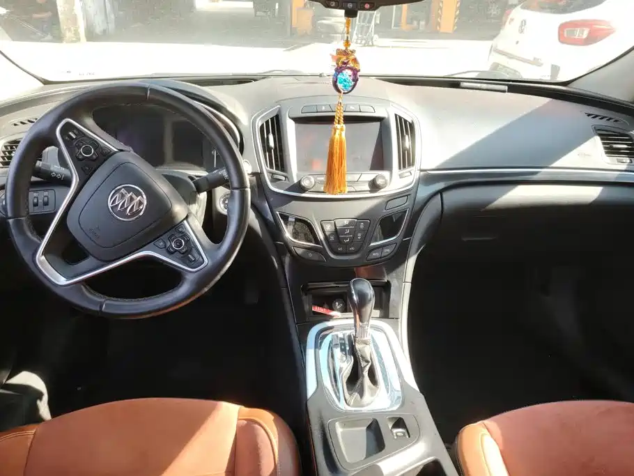 Buick Regal — миниатюра 12