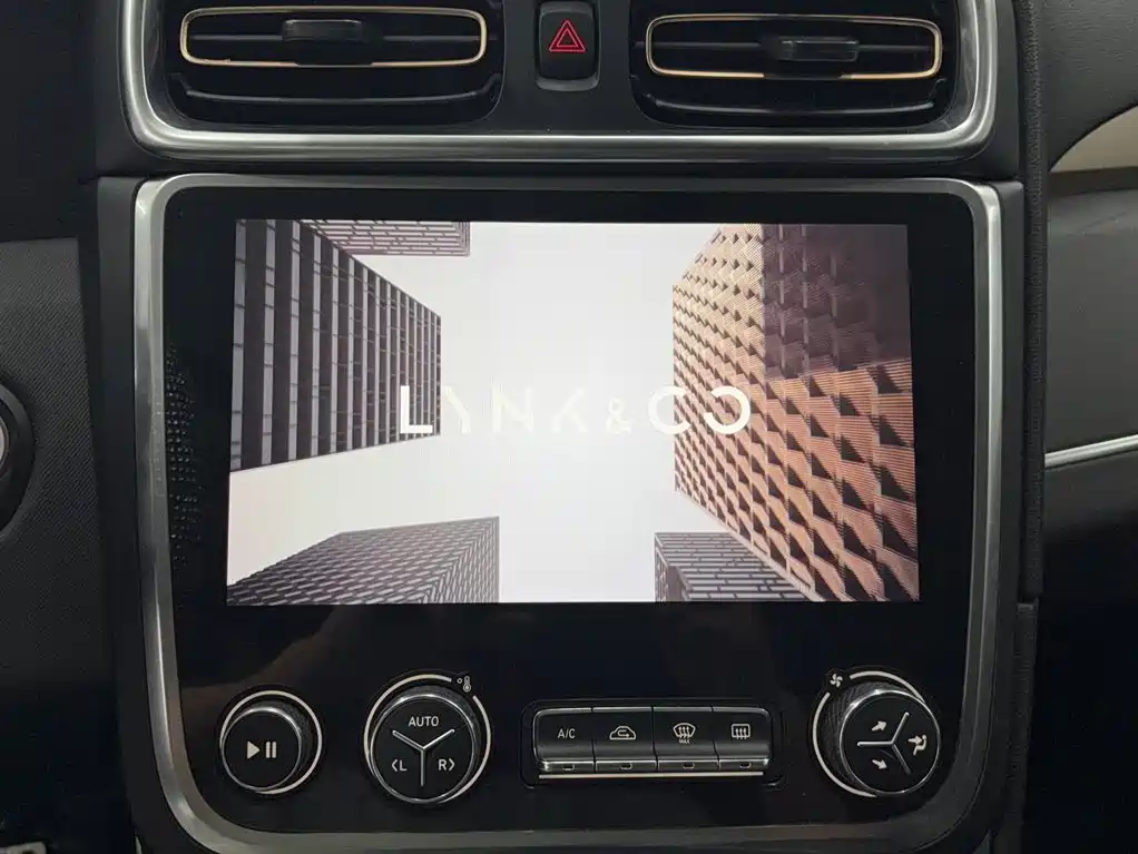 Lynk & Co 01 — миниатюра 15