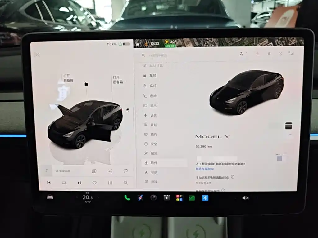 Tesla Model Y — миниатюра 12