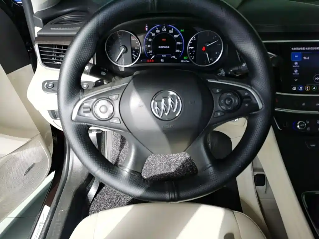 Buick LaCrosse — миниатюра 11