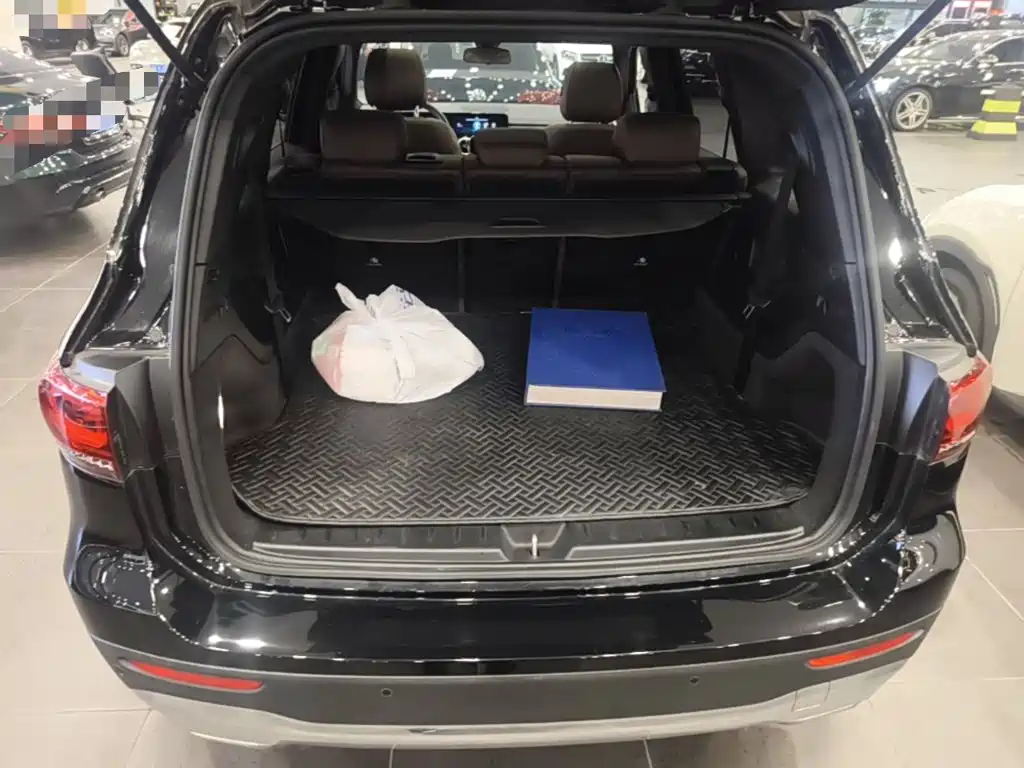 Mercedes-Benz GLB — миниатюра 19