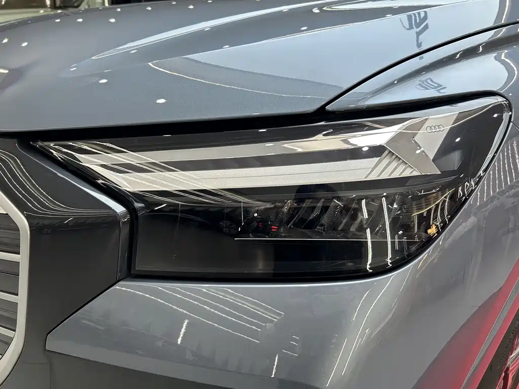 Audi Q4 e-tron — миниатюра 35