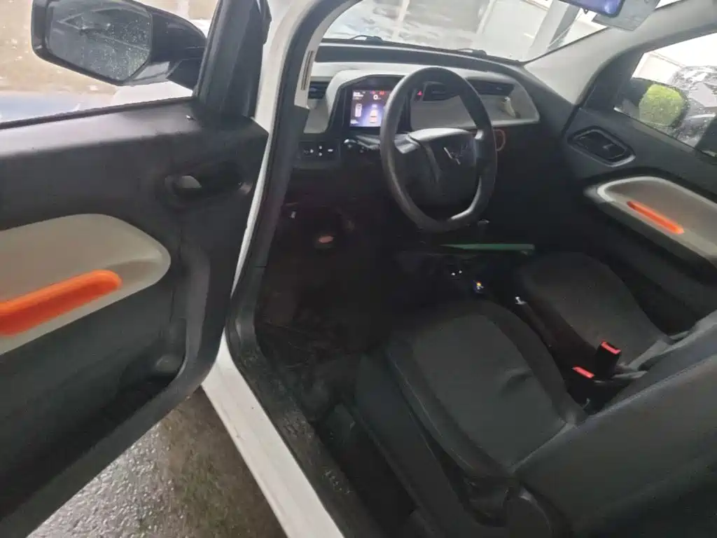 Wuling MINIEV — миниатюра 16
