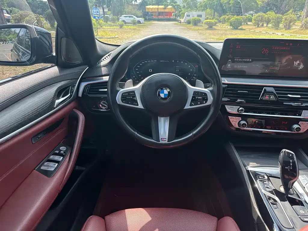 BMW 5 Series — миниатюра 16