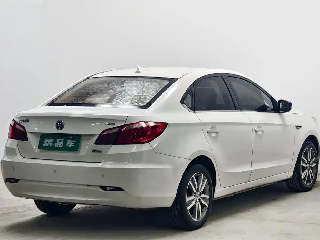 Changan Eado — миниатюра 4