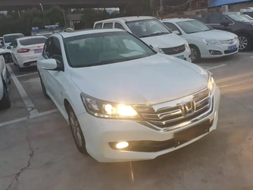 Honda Accord — миниатюра 4