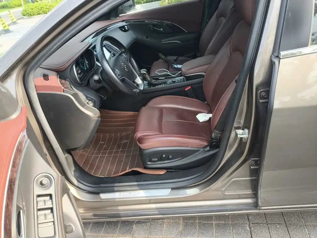 Buick LaCrosse — миниатюра 12
