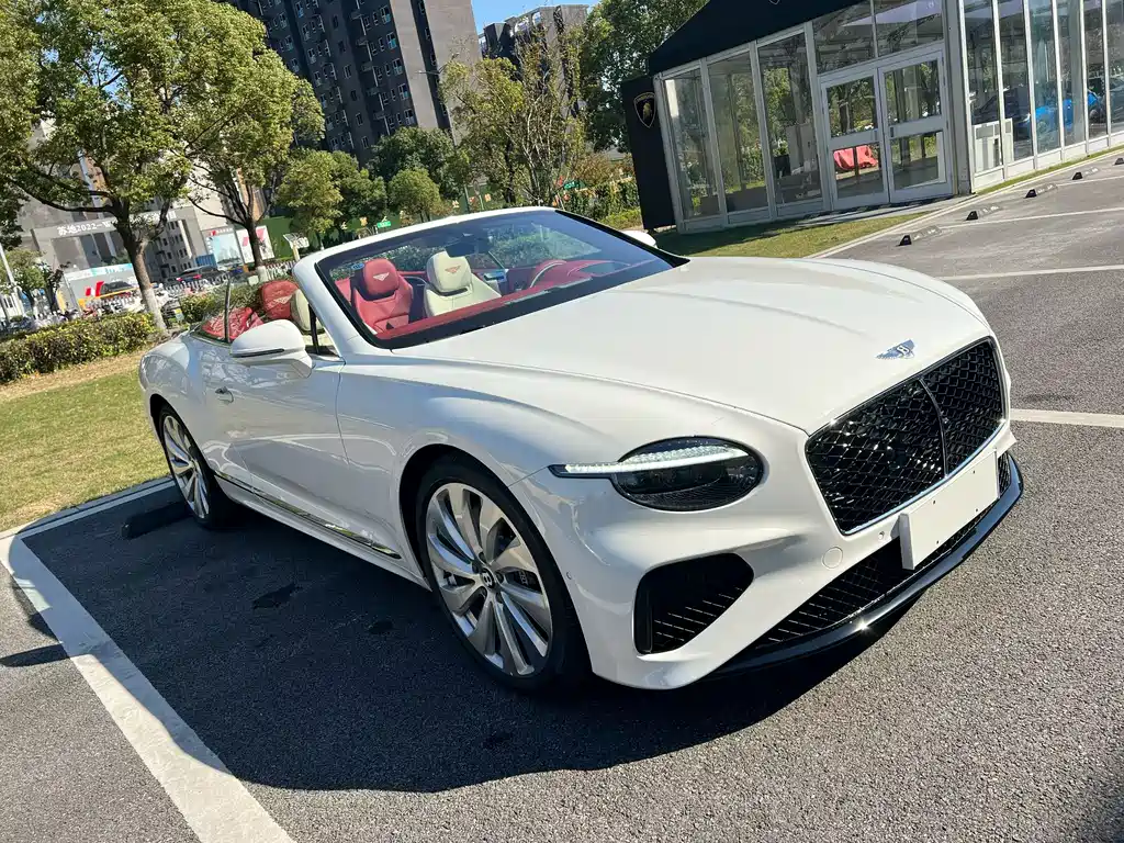 Bentley Continental PHEV 2026 GT