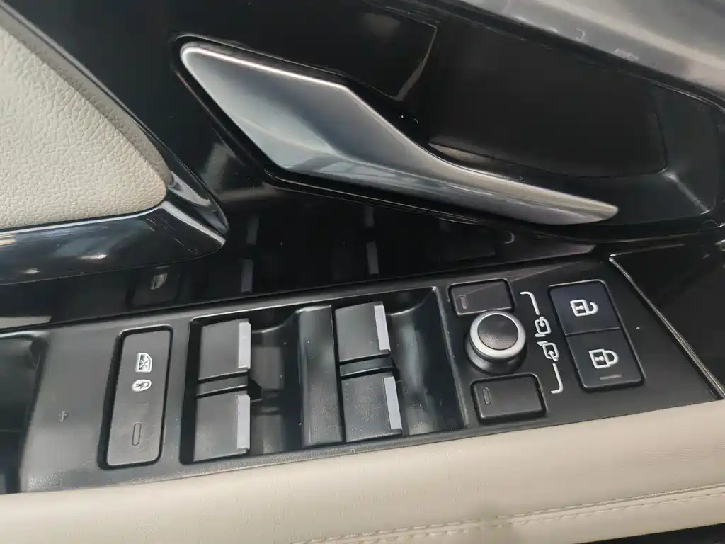 LAND ROVER RANGE ROVER AURORA