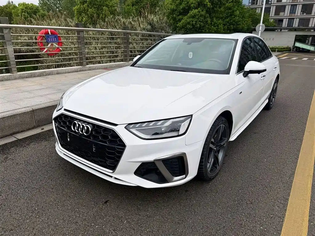 Купить Audi A4L