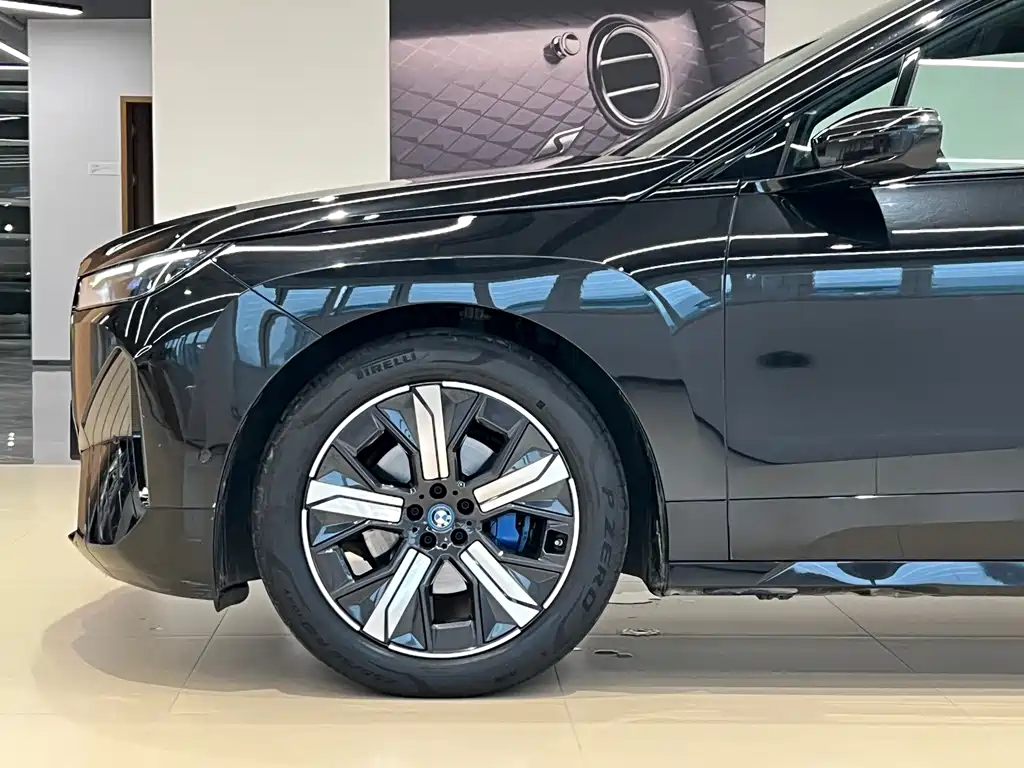 BMW iX — миниатюра 4
