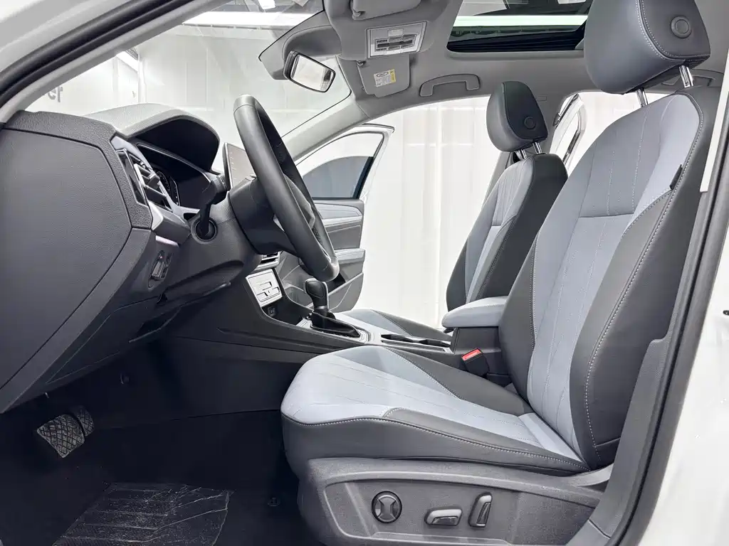 Volkswagen Lavida — миниатюра 7
