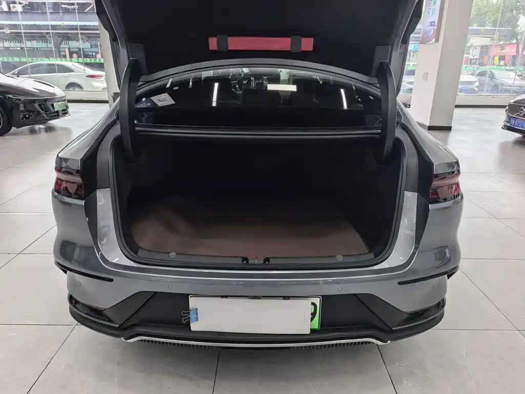 BYD Han — миниатюра 18