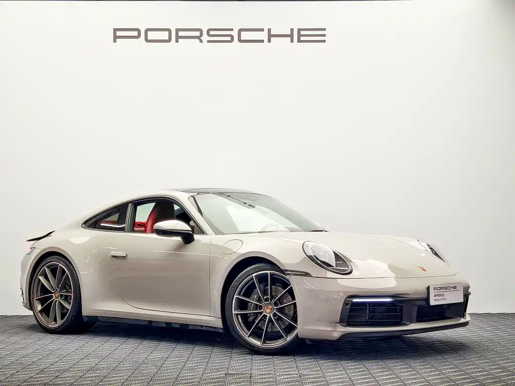 Porsche 911 2023