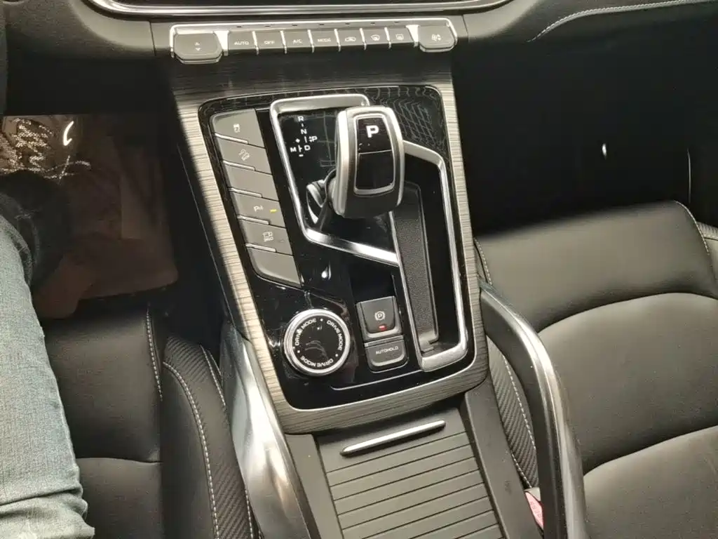 Geely Boyue — миниатюра 14
