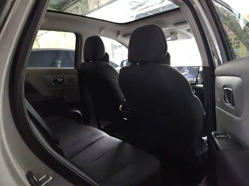Leapmotor Leapmotor B10 — миниатюра 8