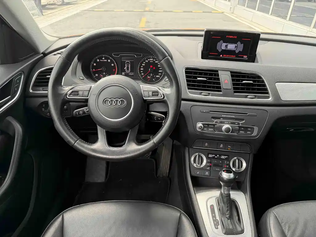 Audi Q3 — миниатюра 10