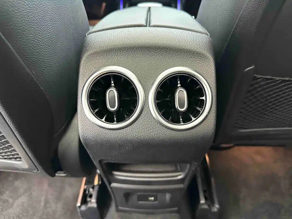 Mercedes-Benz GLA — миниатюра 13