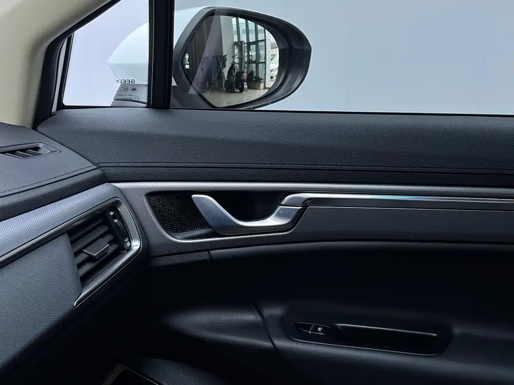 Geely Emgrand GS — миниатюра 14