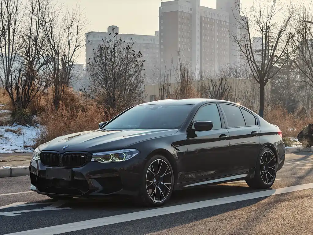 BMW M5
