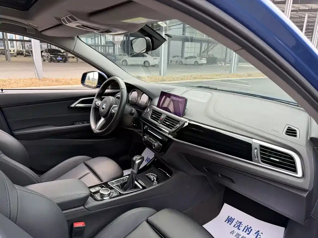 BMW 1 Series — миниатюра 10